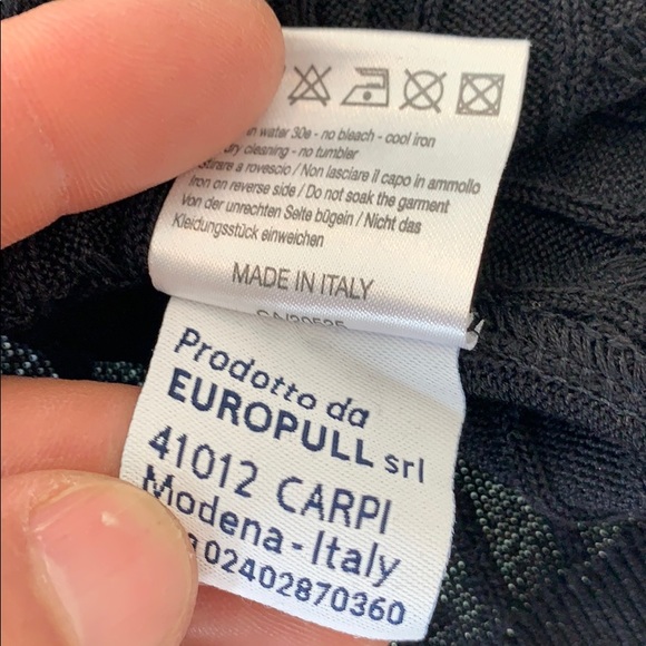 Black Sweater made in Italy by Green Coast NWOT - Picture 15 of 15